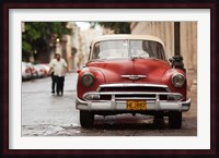 Cuba, Havana, Havana Vieja, 1950s classic car Fine Art Print