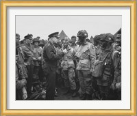 General Dwight D Eisenhower with Soldiers of the 101st Airborne Division Fine Art Print