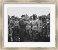 General Dwight D Eisenhower with Soldiers of the 101st Airborne Division Fine Art Print