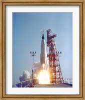 Mercury-Atlas 9 lifts off from its Launch Pad at Cape Canaveral, Florida Fine Art Print