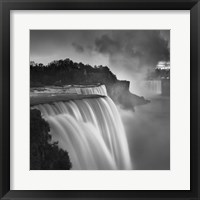 US Niagara Falls 1 Framed Print
