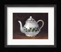 Ivy Teapot Fine Art Print