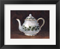 Ivy Teapot Fine Art Print