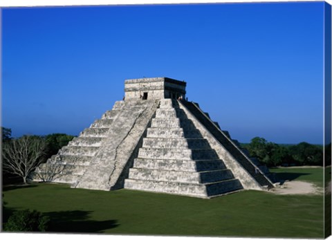 Framed High angle view of a pyramid, El Castillo Print