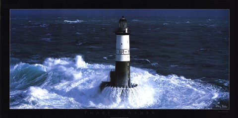 Framed Phare d'Armen (Bord Noir) Print