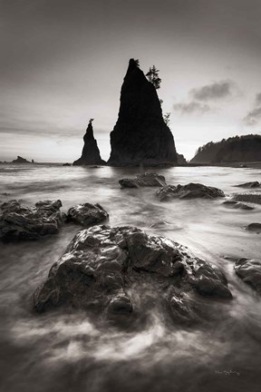 Framed Split Rock Rialto Beach Print