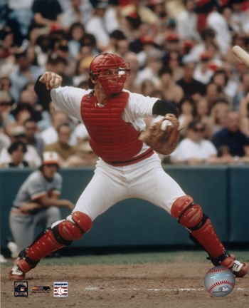 Framed Carlton Fisk - Throwing in catchers gear Print