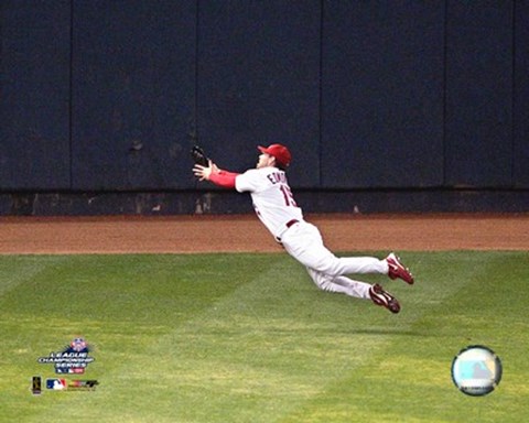 Framed Jim Edmonds making a spectacular catch in game 7 of the 2004  NLCS Print