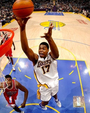 Framed Andrew Bynum - '05 / '06 Action Print