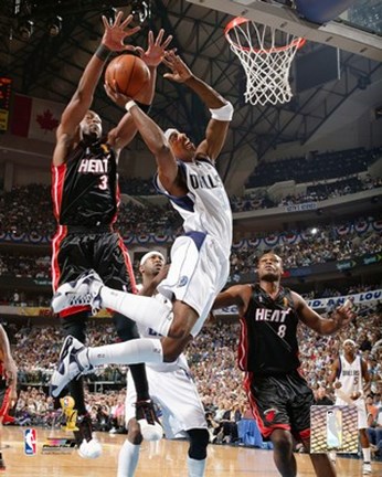 Framed Jason Terry - 2006 Finals / Game 2 Action (#12) Print