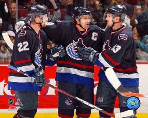 Framed '06 / '07 Daniel Sedin, Markus Naslund, Henrik Sedin Print