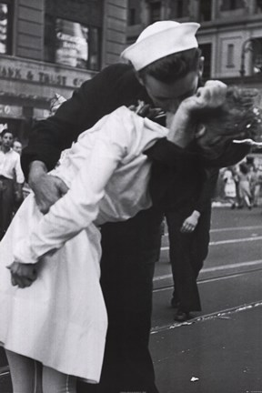 Framed Kissing the War Goodbye, VJ Day, Times Square, August 14, 1945 Print