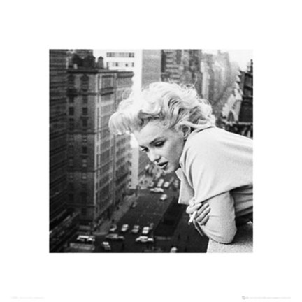 Framed Marilyn Monroe: NYC Balcony Print