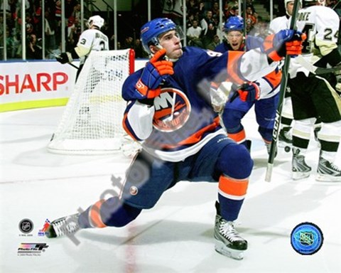 Framed John Tavares 2009-10 1st NHL Goal Celebration Print