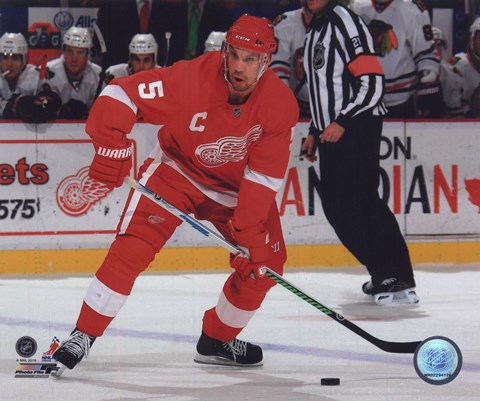 Framed Nicklas Lidstrom 2009-10 Action Print