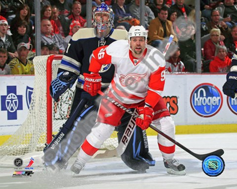 Framed Tomas Holmstrom 2010-011 Action Print