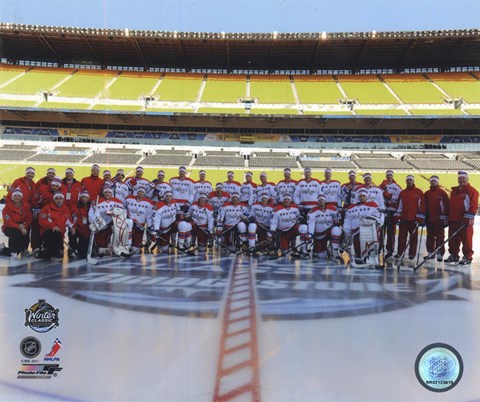 Framed Washington Capitals Team Photo 2011 NHL Winter Classic Print