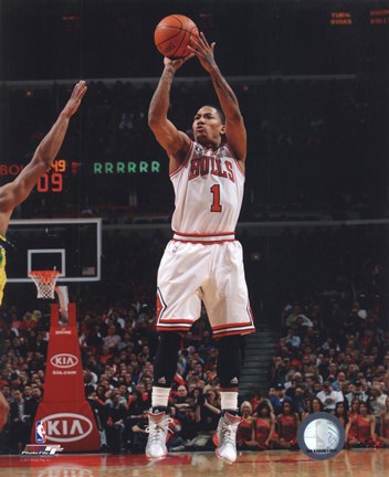 Framed Derrick Rose 2010-11 in action Print