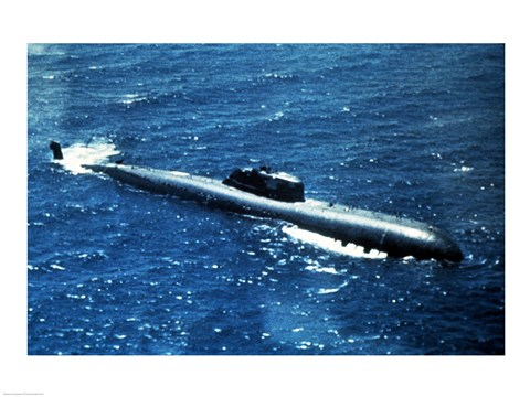Framed Soviet Victor 1 Class Nuclear-Powered Attack Submarine Print