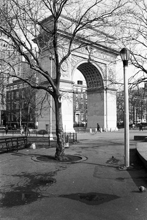 Framed Arc de Triomphe in Washington Square Park Print