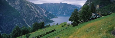 Framed High angle view of a river surrounded by mountains, Kjeasen, Eidfjord, Hordaland, Norway Print