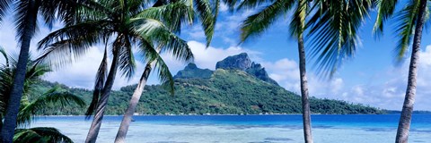 Framed Bora Bora, Tahiti, Polynesia Print