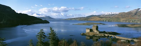Framed Eilean Donan Castle Scotland Print