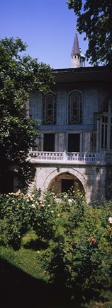 Framed Formal garden in front of a building, Baghdad Pavilion, Topkapi Palace, Istanbul, Turkey Print