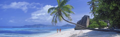 Framed Couple walking on the beach, Anse Source d'Argent, La Digue Island, Seychelles Print