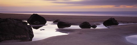Framed Rocks on the beach, Sandymouth Bay, Bude, Cornwall, England Print