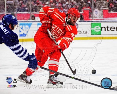Framed Henrik Zetterberg on ice 2014 NHL Winter Classic Print