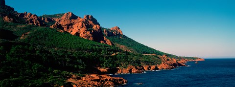 Framed Red rocks in the late afternoon summer light at coast, Esterel Massif, French Riviera, Provence-Alpes-Cote d&#39;Azur, France Print