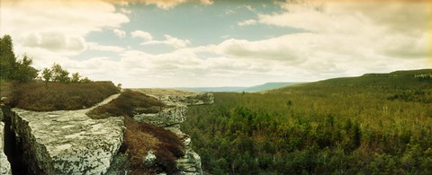Framed Gertrude's Nose hiking trail in Minnewaska State Park, Catskill Mountains, New York State, USA Print