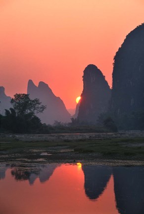 Framed Karst Hills Along the River Bank, Li River, Yangshuo, Guangxi, China Print