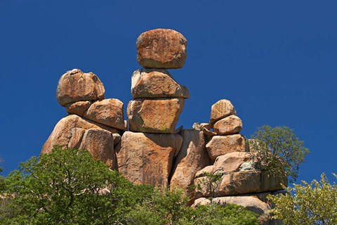Framed Mother and Child rock formation, Matobo NP, Zimbabwe, Africa Print