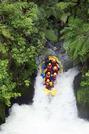 Framed Raft, Tutea&#39;s Falls, Okere River, near Rotorua, New Zealand Print