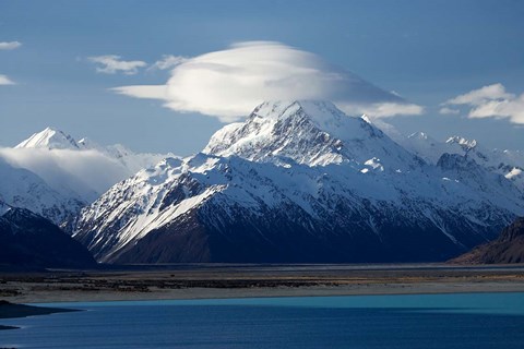 Framed Aoraki Mount Cook and Lake Pukaki, Mackenzie Country, South Canterbury, South Island, New Zealand Print