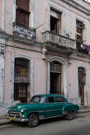 Framed 1950&#39;s era green car, Havana Cuba Print