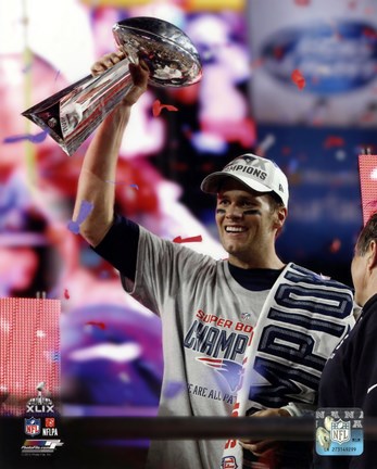 Framed Tom Brady with the Vince Lombardi Trophy Super Bowl XLIX Print