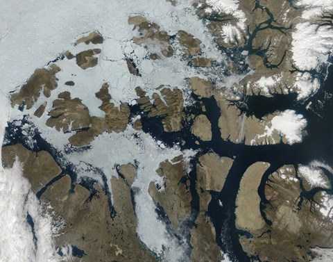 Framed Queen Elizabeth Islands Print