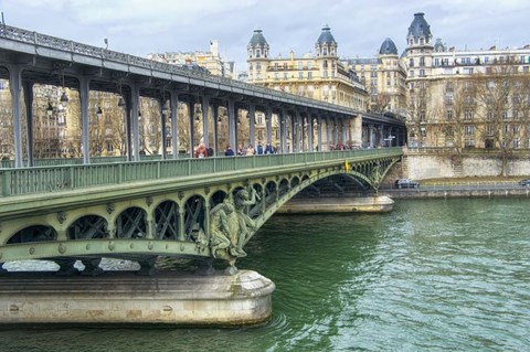 Framed Pont de Bir Hakeim And Seine Print