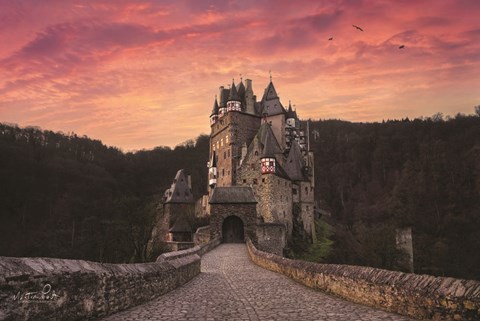 Framed Burg Eltz Print