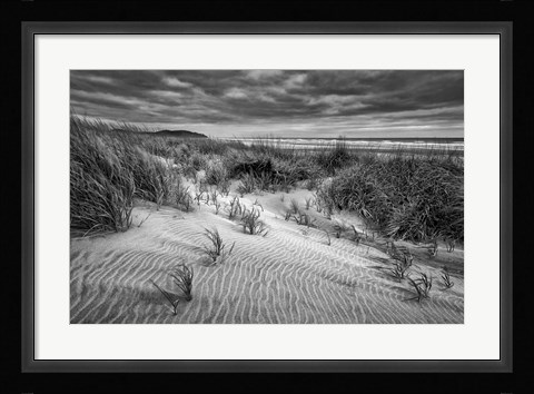Framed Long Beach, Washington (BW) Print