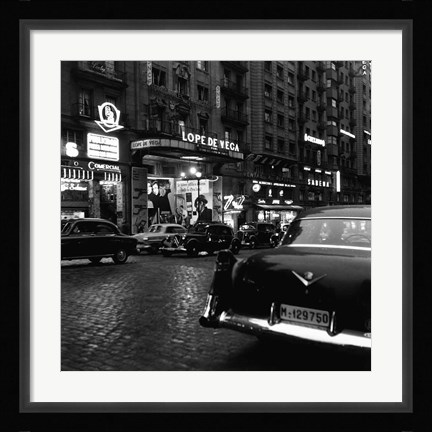 Framed Cine en la Gran Via Print