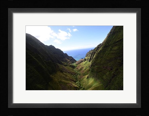 Framed Na Pali Coast State Wilderness Park, Kauai, Hawaii Print