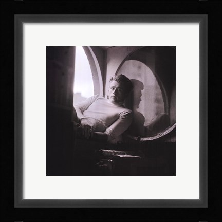 Framed James Dean, New York, 1954 Print