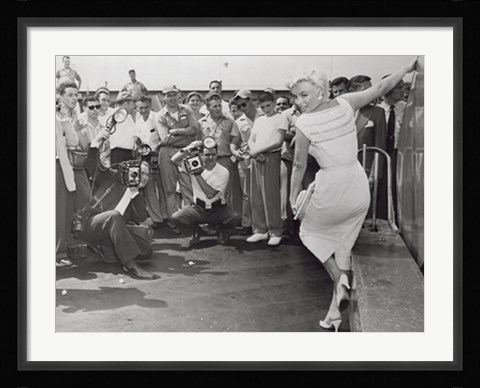 Framed Marilyn Monroe Posing Print