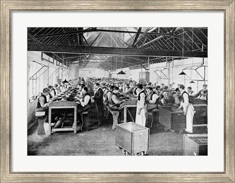 Framed One of the cigar manufacturing departments at Messrs Salmon and Gluckstein&#39;s Ltd Print