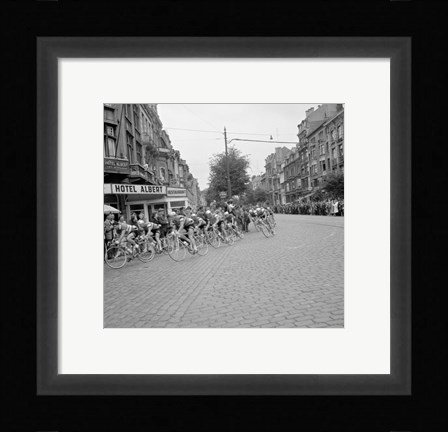 Framed Cyclists in action tour de france 1960 Print
