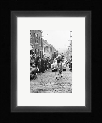 Framed Jaap Kersten in Geraardsbergen Tour de france 1961 Print
